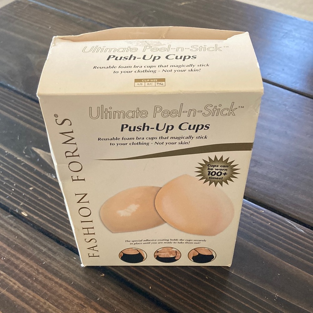 Ultimate peel-n-stick push- up cups size C/D cup NWOT.